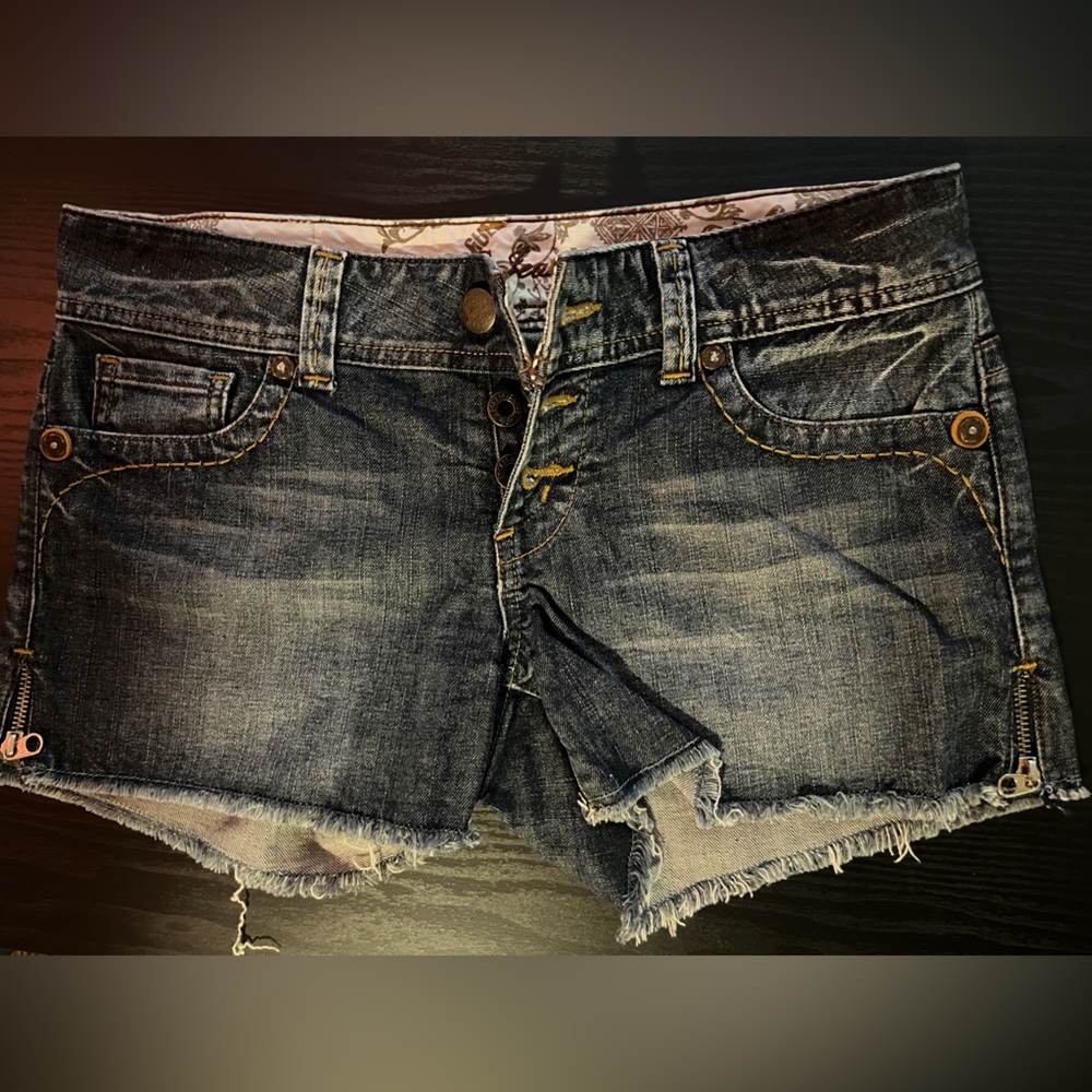 Women’s Guess jean shorts